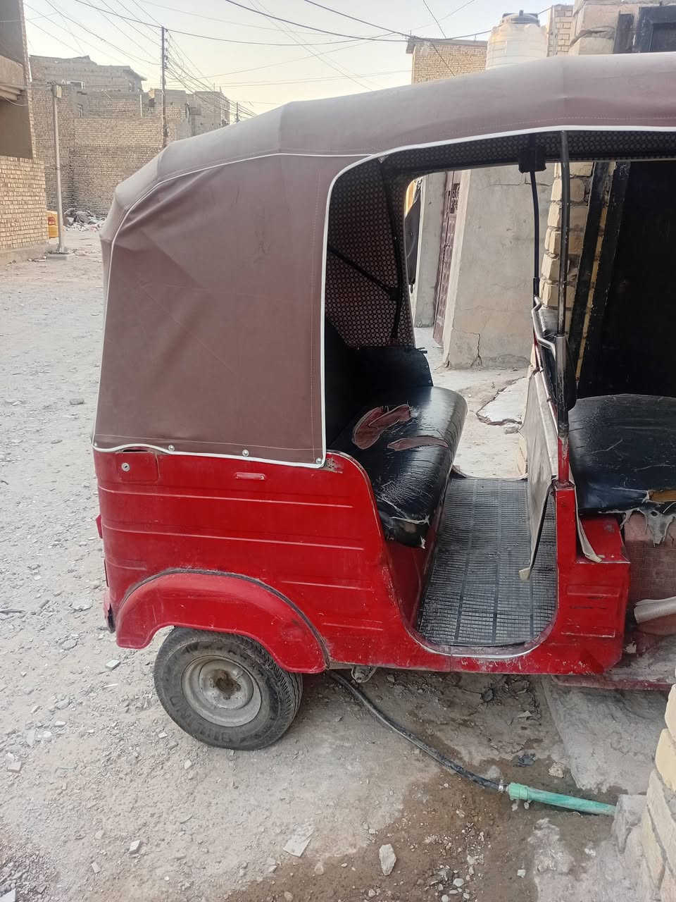 سلام عليكم تكتك ١٧ مكينه عشرين اي نقص مابيه٢٨٠٠ اي خياس مابيه مكان بغداد امين  ***********
