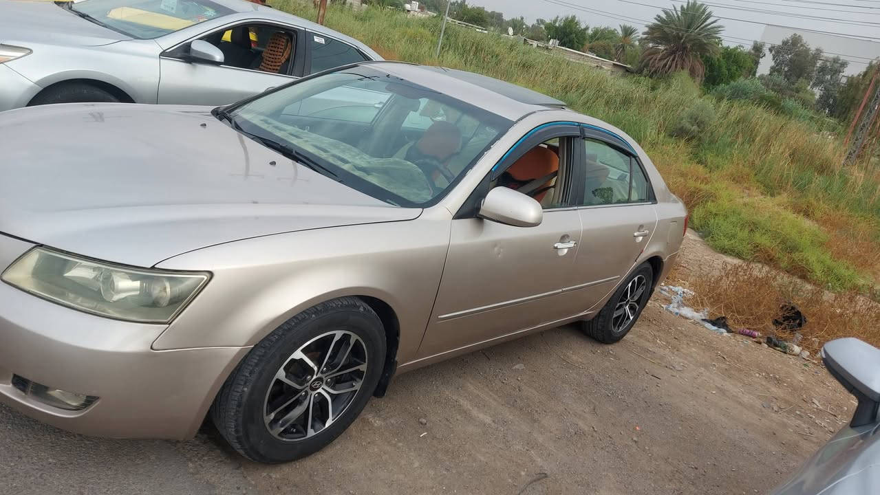 سوناتا موديل ٧ صبغ عام  وارد امريكي مكينه 6 .3300 حادث خلفي مال وارد جامرلغ جه العبري بدون دواخل رقم بغداد بسمي مكان ديالى بعقوبه  ***********
السعر ٧٣ بيها مجال بسيط
