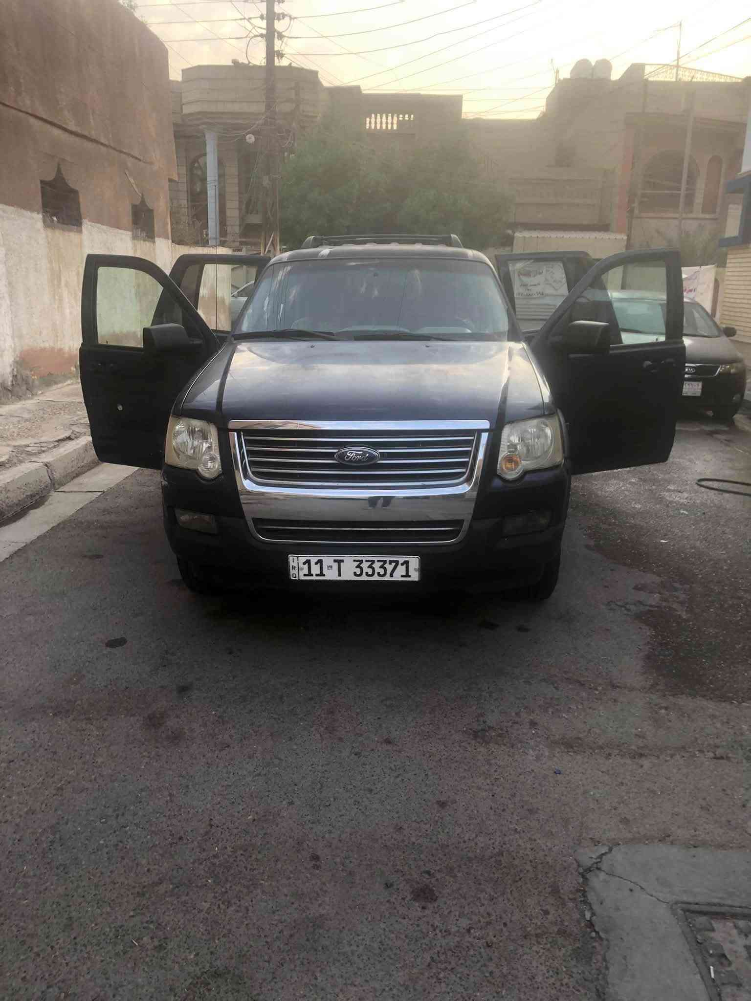 السلام عليكم للبيع فورد اكس بلورر ٢٠٠٧ مكينه وكير بلاد جدد تبريد قطعتين وارد امريكي  ٥ راكب تخم تاير جديد رقم بغداد وهزه جديده بسمي  السعر ٨٥ وبيهه مجال *********** عنوان بغداد البياع
