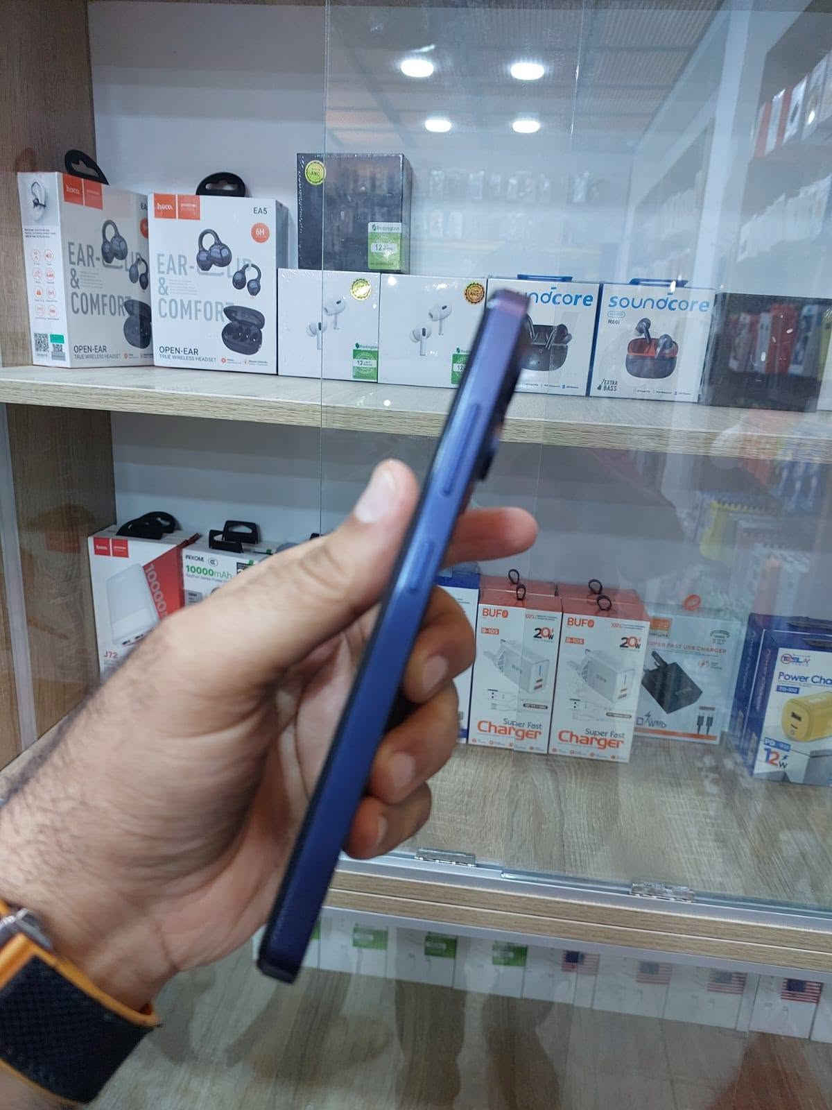جهاز C17 جهاز اخو الجديد الذكره 128 السعر 145 الف بغداد الحسينيه قرب مطعم جكن اوسلو رقم مبايل***********

نص مكتوب في الصور:
- حالة شريحة SIM (المنفذ ٢ لشريحة SIM)
- zain IQ
- الطراز
- C17
- معرّف IMEI (منفذ شريحة SIM ١)
- 357211870227214
- معرّف IMEI (منفذ شريحة SIM ٢)
- 357211870227222
- RAM
- 4.0 GB + 12 GB
- إصدار Android
- 16
- معلومات البطارية
- معرّفات الجهاز
- عنوان IP
- التخزين الإجمالي: ١٢٨ غ.ب ٢٠ غ.ب. تم استخدام مدير مساحة التخزين إخلاء بعض المساحة الانتقال إلى تطبيق Files لإدارة الملفات وإخلاء مساحة ٧,٦ غ.ب. التطبيقات . بايت الصور . بايت الفيديوهات . بايت الصوت
