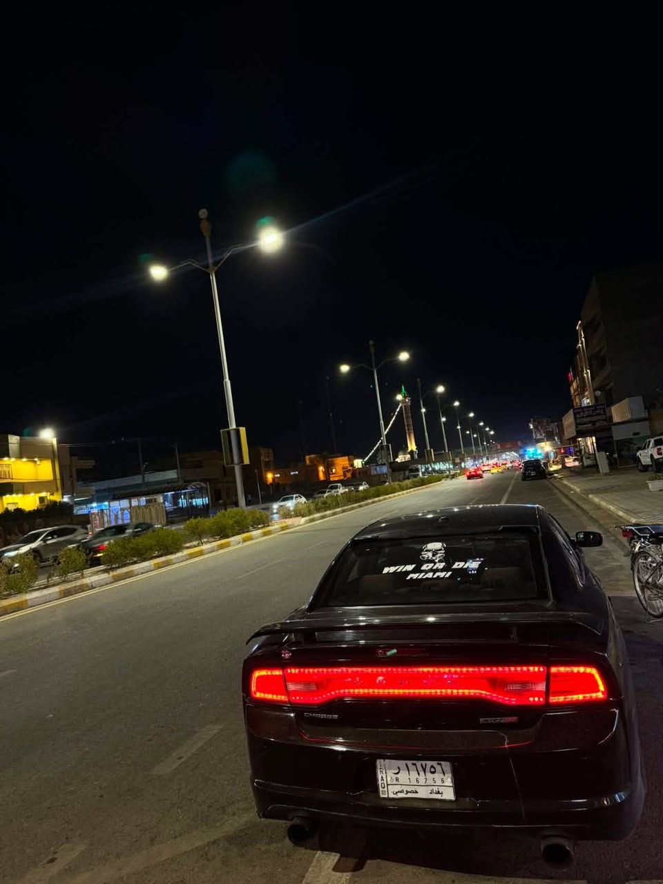 🐝 للبيع | Dodge Charger Super Bee 2012 🐝

السياره تعتبر من النوادر بفئتها..🚀

⚫ Dodge Charger Super Bee
📅 موديل: 2012
🖤 اللون: أسود
📍 وارد: أمريكي
📏 الممشى: 98 ألف ميل
⚙️ محرك 6.4L HEMI V8 سكات باك🐝
🔄 جير أوتوماتيك

المواصفات:
✅ شاشة
✅ كاميرا خلفية
✅ بصمة
✅ داخلية قماش
✅ تدفئة وتبريد للمقاعد

التعديلات:
🔥 داخلية Carbon Fiber
🔥 شوته AFE يعطي صوت وهيبة تليق بالـ HEMI

حالة السيارة:
✔️ محرك وكير خير من الله
✔️ نصبة السيارة تخبل ومبينة بالصور
✔️ السيارة نظيفة ومعتنى بيها

ملاحظه:
حادثها جاملغ خلفي، وباب السكن والي خلفه مبدلات بلادي

السياره محتاجه بس خيال وره الاستيرن فقط 👨‍✈️

💰 السعر: 16,800$
السعر بيه مجال بسيط …

وبصراحة… من النادر تلقى Super Bee بهذا السعر وبهذه المواصفات.

📍 الموقع: بغداد – شارع فلسطين

📱للاستفسار :***********
