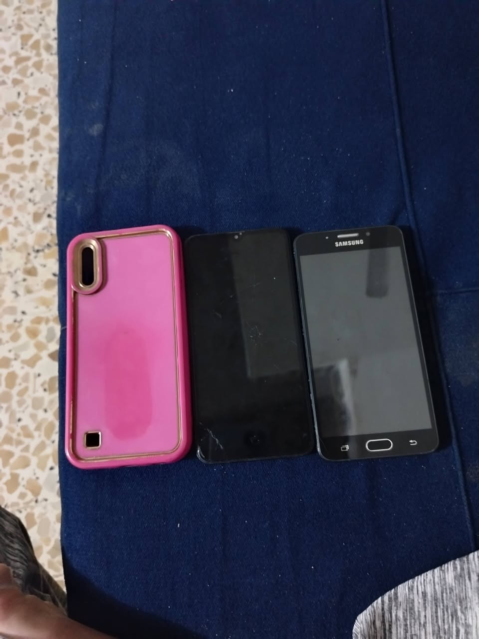 سلام عليكم تلفونات سامسونك اكو عاطلات واكو لا ادخل على الصوره وتلكه الشرح للبيع او المراوس للستفسار واتساب على هاذا الرقم *********** الاجهزه قفل قفل 60 الف المكان كربلاء طريق الحر حي المجتبى قرب فلكه الثوره
