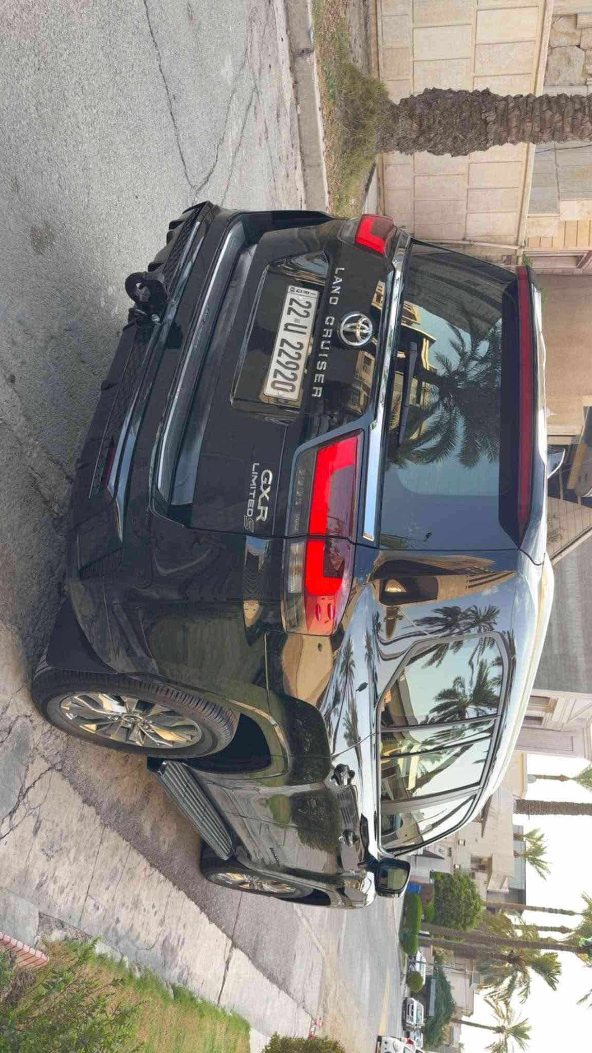 لندكروز للبيع فقط GXR ابلاك ادشن لمتدد S. اعلى مواصفات فول مواصفات حته الابواب شفط ابلادي شرط مكفوله كفاله من الصبغ او البارد والفتح على وضع الشركه 
موديل 2025 
ماشيه 21 الف 
ابريم اصلي رقم اربيل بسمي للستفسار 
*********** مكاني اليرموك بغداد, العراق
