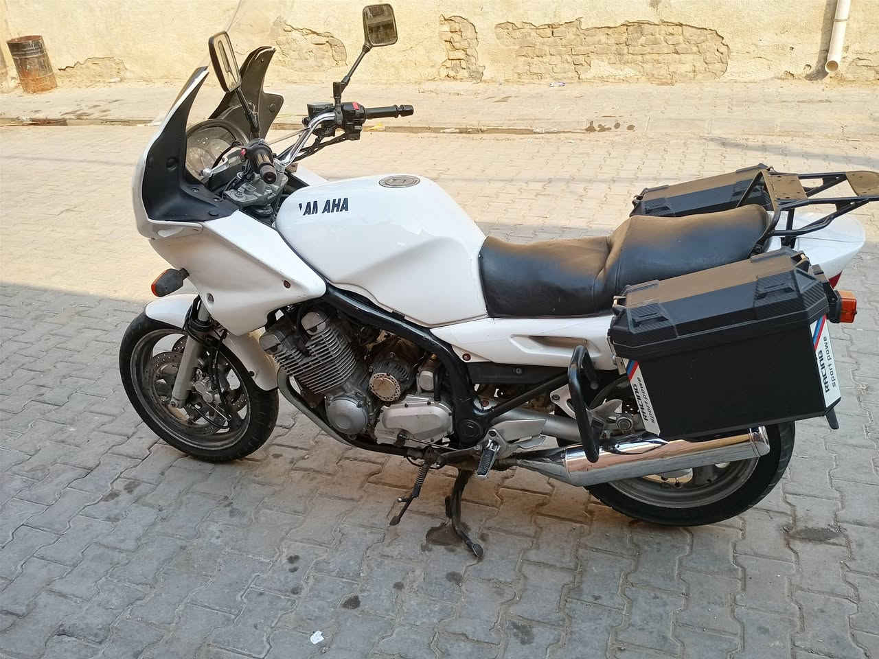 السلام عليكم للبيع يوماها 900 بلا رقم السعر 14 وبها مجال مكاني م الصدر هاتف ***********
