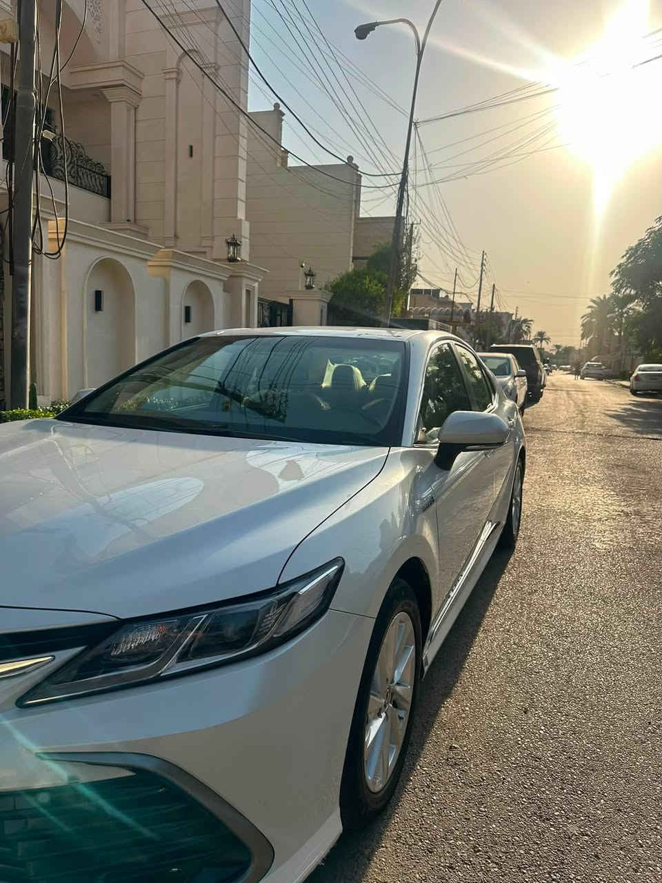 كامري هايبرد خليجي GLE 2023
موصفات. السيارة 
كامره خلفيه ✅
بصمه✅
مثبت سرعه✅
مرايا جانبيه كهرباء ✅
شاشه كبيره ✅
نظام المفتاح الذكي ✅
المصابيح الاماميه ليد زنون✅
قفل مركزي للابواب✅
ابل كاربلاي ✅
نظام ABS✅
مثبت سرعه✅
تبريد خلفي ✅
8وساده كهربائيه ✅
مقاعد كهربائي ✅
تحكمات فل بلستيرن ✅
بلوتث وحاكيه✅
هاند بريك بصمه ✅
ا Auto hold✅
كشنات مخمل ✅
حساس خلفي ✅
حساس اطارات ✅
عدسه متحركه بالمازده ✅
فتح ذكي للصندوق ✅
ويل كب 17استيل ✅
محرك 2500✅
كير اوتوماتيك✅
كشفات ضباب ✅
ثلاث وضعيات قياده SPORT NORMAL ECO✅
تحديد مسار ✅
السياره نظيفه لدرجه 
مكاني بغداد حي الاطباء 
بيهه ملاحظه بسيطه بارد ع كد اصبعين بدون صبغ 
السعر 240وبيه مجال 
للاستفسار اتصال على هذا الرقم ***********
ماشيه 40الف
رقم بغداد تحويل مباشر
