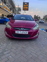 اكسنت امريكي صبغ بجم وشوية تكمة ٣ قطع او ٤ ما اعرف بالضبط محرك ١٦٠٠ مم...