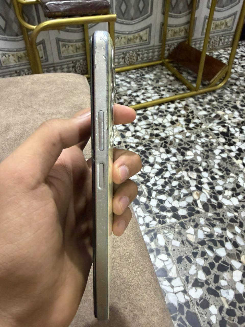 السلام عليكم جهاز realmo C53 البيع جديد مبدل شاشه أصليه  كفاله سعره 120 وبي مجال مكاني بغداد البياع الشرطة الخامسه سويب الهاتف *********** وبي واتساب
