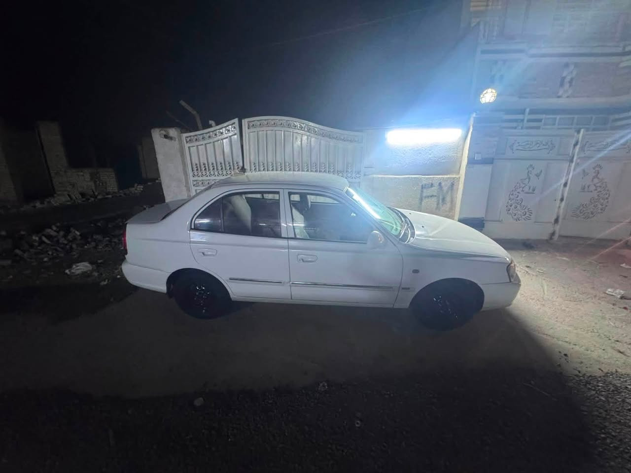 سلام عليكم فيرنا للبيع صبغ حزام بدون ظربه كفاله عامه تبريد ثلج مكينه كبر تخم تاير صدر امامي خلفي خير من الله السعر ٧٠ بيهه مجال عنوان بغداد رقم الهاتف ***********
