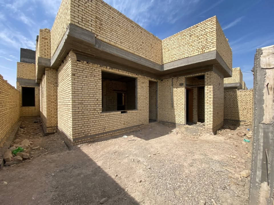 🔺بيت ركن مساحته 250م.
🔺موقعة الشارع الفاصل مابين مجمع بن يقطين والمحاميد ، مقابيل شارع 30 .

🔺مكان البيت مستقبلاً تجاري جداً.

الخدمات المنطقة  ماي كهرباء كامل♦️

🔺مطلوب للمصرف العقاري 107.

🔺سعر البيع 75مليون بيد البائع

للأستفسار تواصل  اتصال او وتساب فقط 

***********
