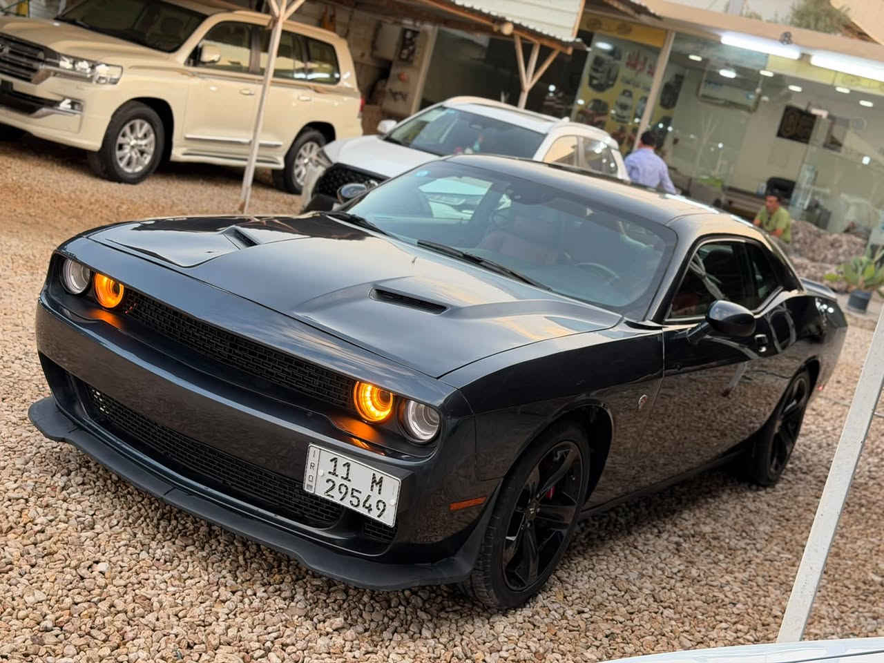 تشالنجر SXT • جلد احمر • ٢٠١٩
