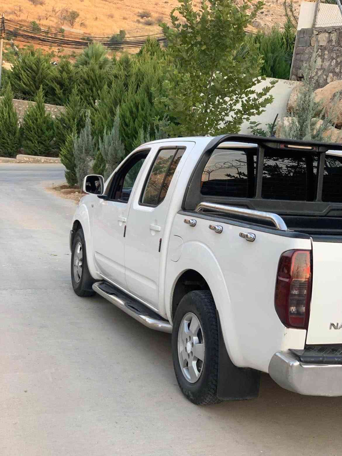 نيسان نافارا ٢٠٠٩ بي ده عم صبغ بنئ دوو ده رگه هان بي صه ربه يه يكجار ده عم تيدا نينه ويل تايره پاقژن سياره زئده پاقژه يا ماليه به ره قه م دهوك ١١٠ هزار غرامه يل سه ر سيره بي مه سره فه بئ ته قه و ره قه  بو پترو پيزانينان نا مه كي فريكه خاص دهوك, العراق
