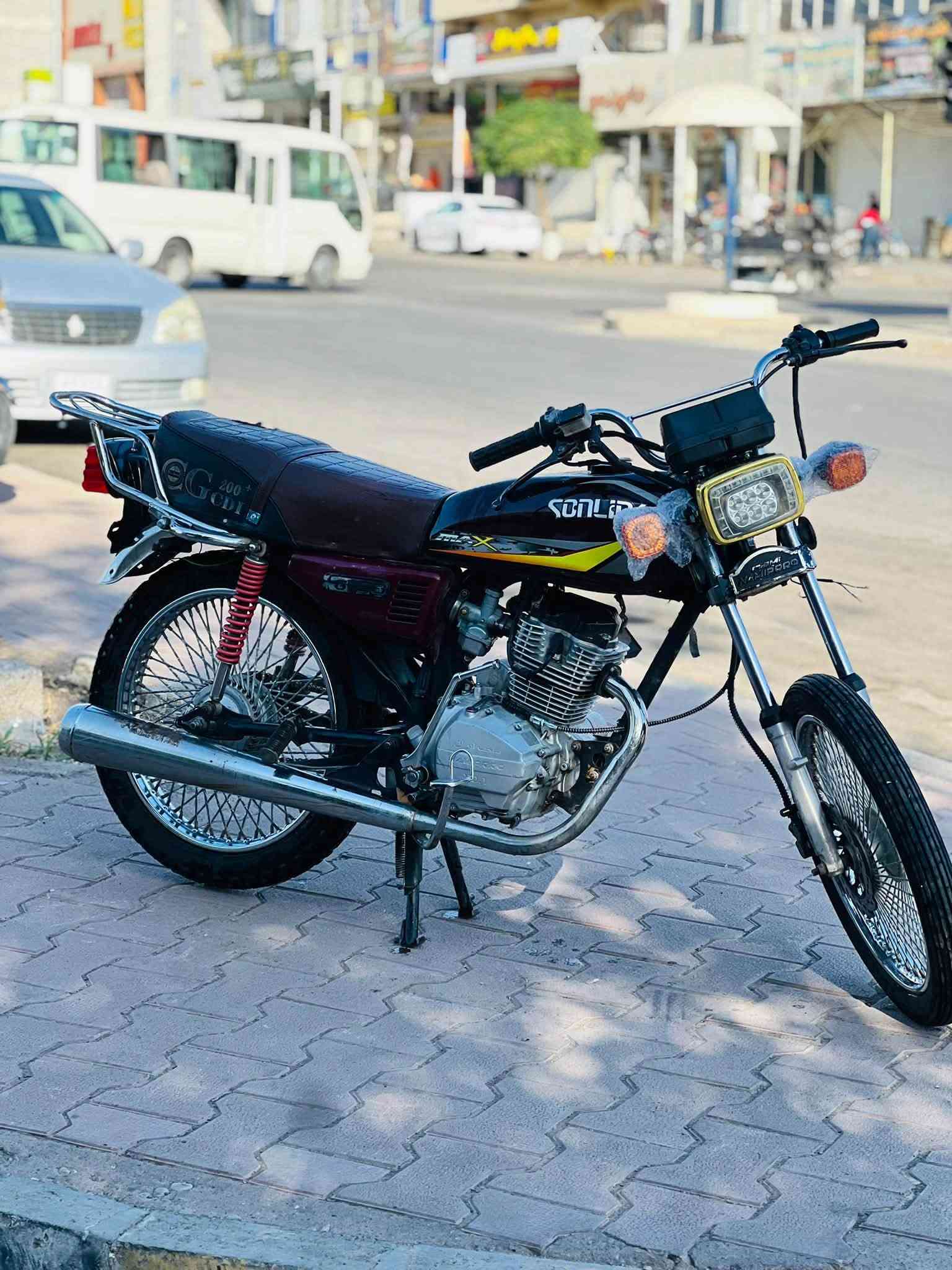 بؤ فرؤشتن و گؤرينه وه NamipRro2023  دبلل Rr مه كينه كه پس كامل كاره بايي 150 سلف زور زور به قه وه ته ماله كه جايزه سعري هه رزانه370  شوين سليماني *********** ده ستت خوش ئه دمين
