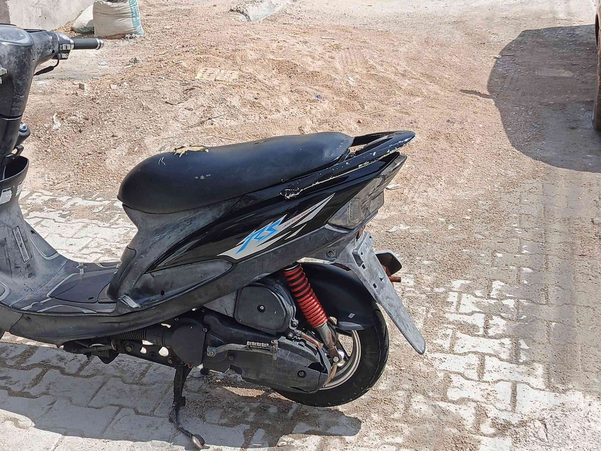 ماكس عدله حاويه محرك ما مفتوح كهربائيات كله شغاله كفاله نعومة شلعه معدل نضيفه كلش مكان نجف السعر 850اوبيه مجال ***********

