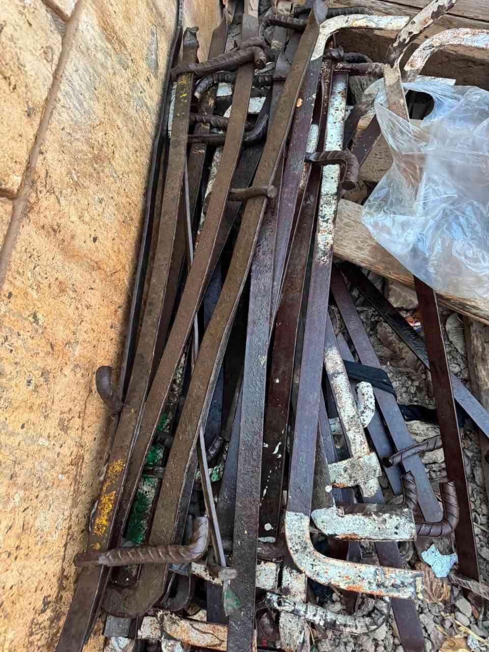 مكص تركي للبيع + فخات طول متر عدد 70 للبيع بسعر مناسب ***********
