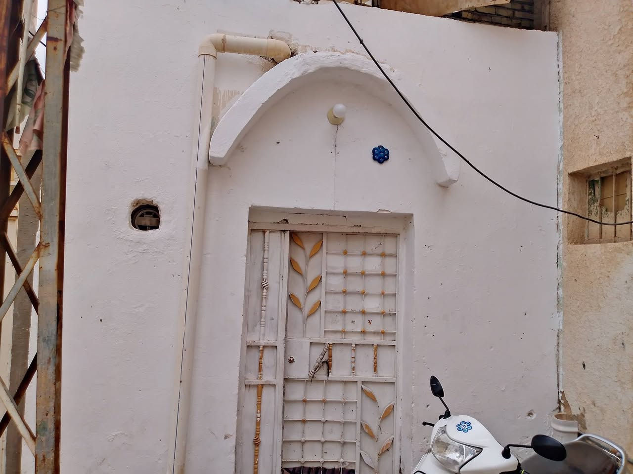 محلة العرب • بيت للبيع • ٣ غرف