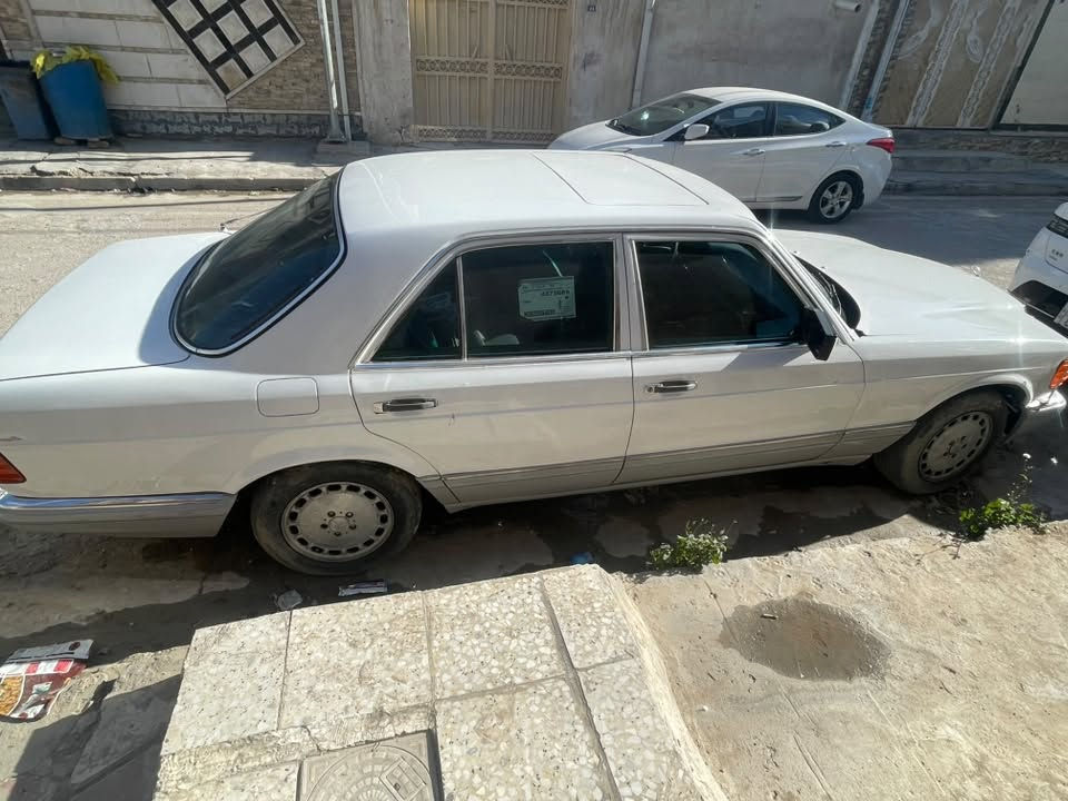 مرسيدس جامبو ١٩٨٩محرك بطة ٣٠٠٠
مصبوغة عام بالجديد كشنات وبطاين البيبان جدد 

سلايد شغال السيارة مشروع تعمير بس ممكمليهة  

مكانهة بغداد ٥٠ وبيهة مجال ***********

رقم بغداد انكليزي سنوية وهزة جدد
