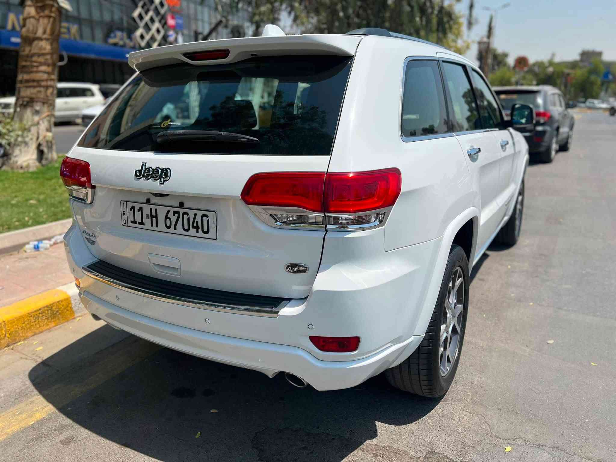 جيب اوڤر لاند
رقم بغداد بأسمي 
٢٠٢٠ هارلم خليجي
كفاله عدا بارد بسيط بالباب 
ماشيه ٥٤ الف 
فول مواصفات 
نظيفة جدا السياره 
للاتصال ***********
بغداد نفق الشرطه

