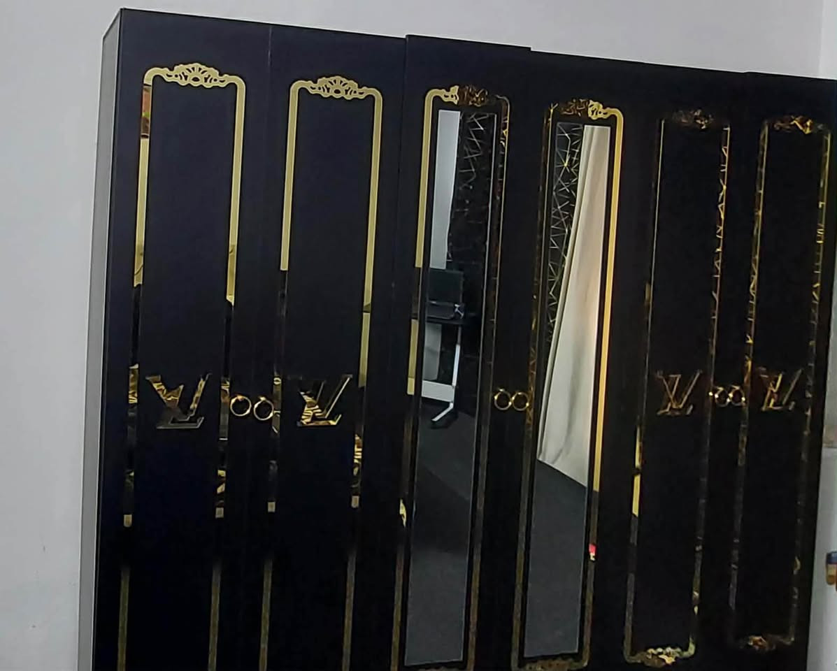 غرفة نوم • خمس قطع • ميز دراسة