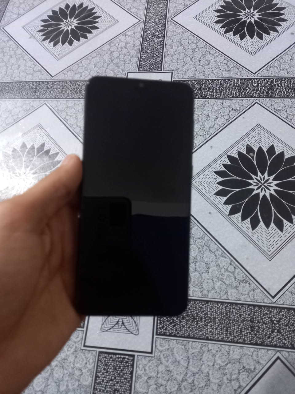 السلام عليكم سامسونك a30s جهاز نضيف وعل فحص ذاكرته 128 سعره 90 وبي مجال للشراي رقمي ***********
