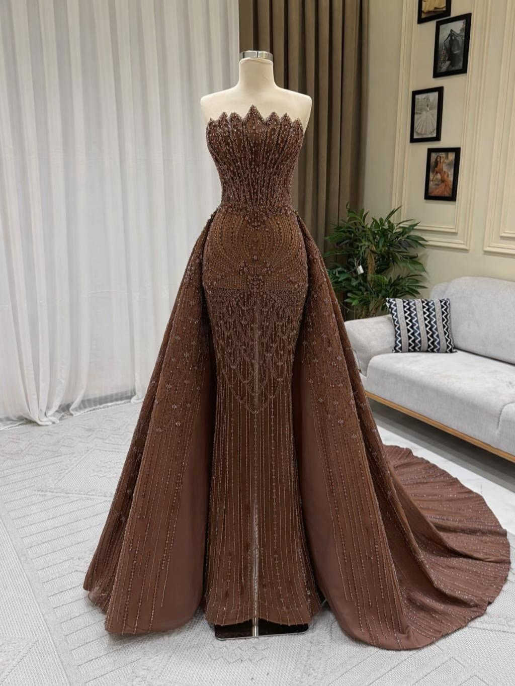 دار إيلا لتاأجير بدلات الزفاف والمهر والحنه 🤎👰 عنونا بغداد م آلصدر الكياره قطاع 69استفسار اكثر واتساب ***********#أضيفي_لجمالك_لمسه_فن_معنا💫✨ #بدلات_سهره #بدلات_عرس 
