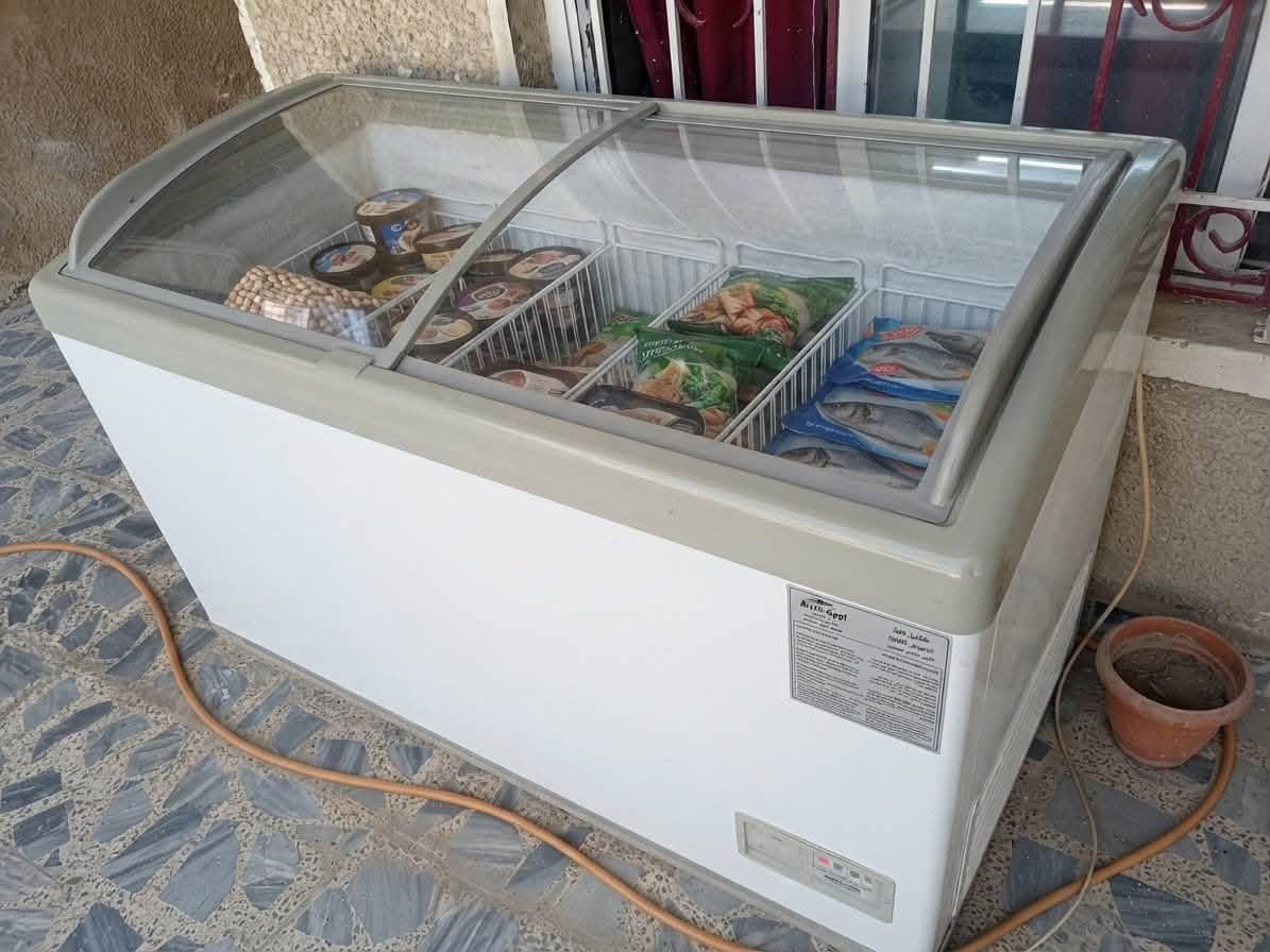 للبيع رفوف بحالة جيدة مع براد عارضة موطة شغال وبحالة ممتازة الموقع بغداد الشعب السايدين رقم الموبايل*********** للاستفسار الاتصال او مراسلة الخاص
