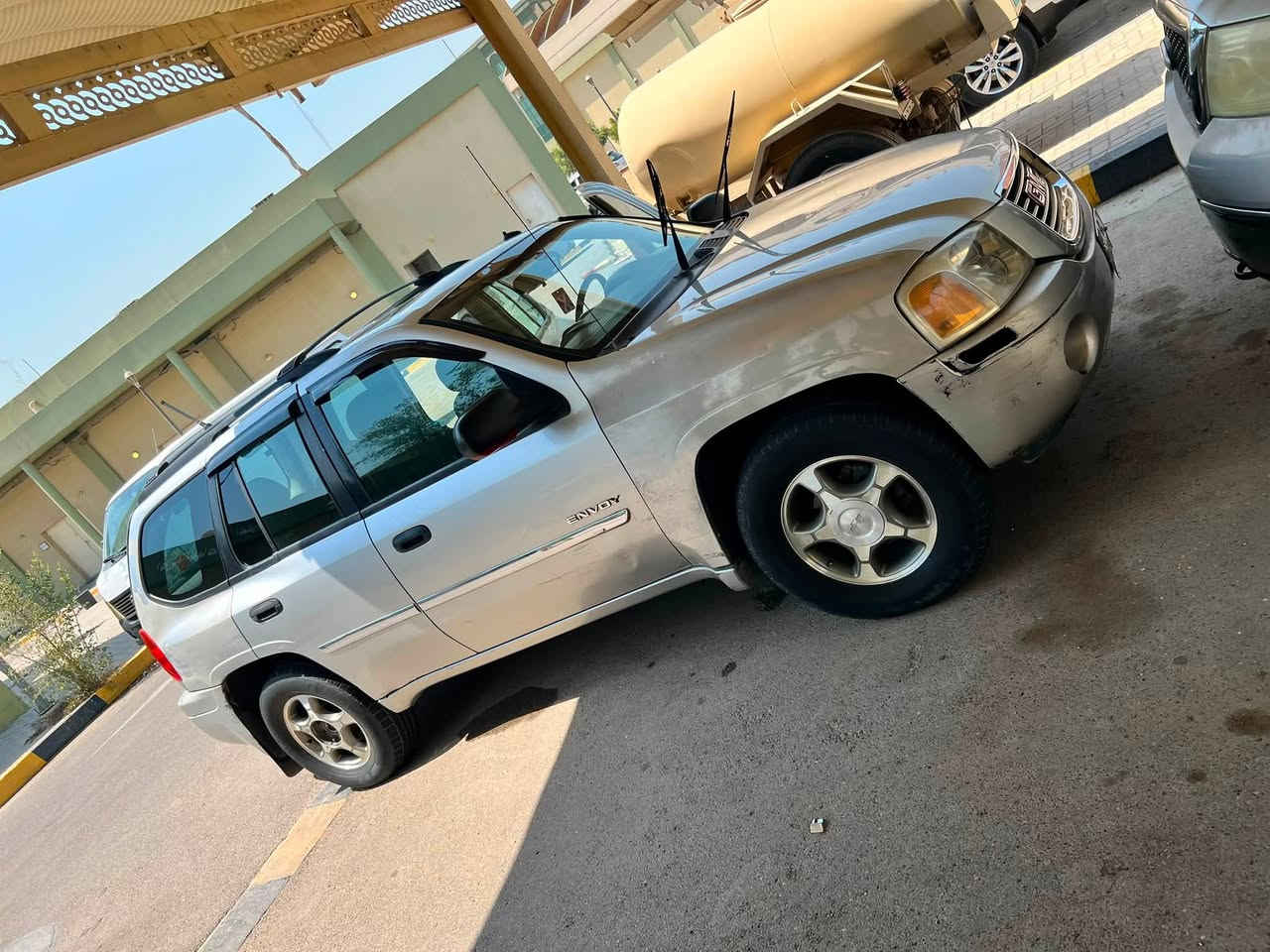السلام عليكم جي ام سي انفوي موديل 2005 فول موصفات سلايت طكتين كشن كهرباء تبريد قطعتين ثلاجه مكينه المرغوبه شاشا كبيره سستم صوت كامره خلفيه رقم بغداد انكليزي باسمي شخصيا هزه وسنويه ورقم جدد تحويل مباشر تخم تاير ويل كب سياره ماشاءالله يارب كلشي شغال بيهه مكينه كير تبريد صدر خير من الله بيهه ضربه جاملغ خلفي وجراد جاملغات امامي وخلفي للمراوس وبيع شعندك نزل مكاني بغداد وهذا رقمي للاستفسار *********** ابو حسن
