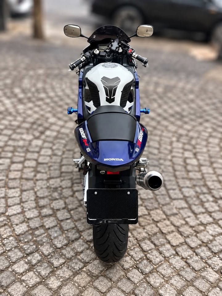 هوندا CBR F4i • 600 • جديده
