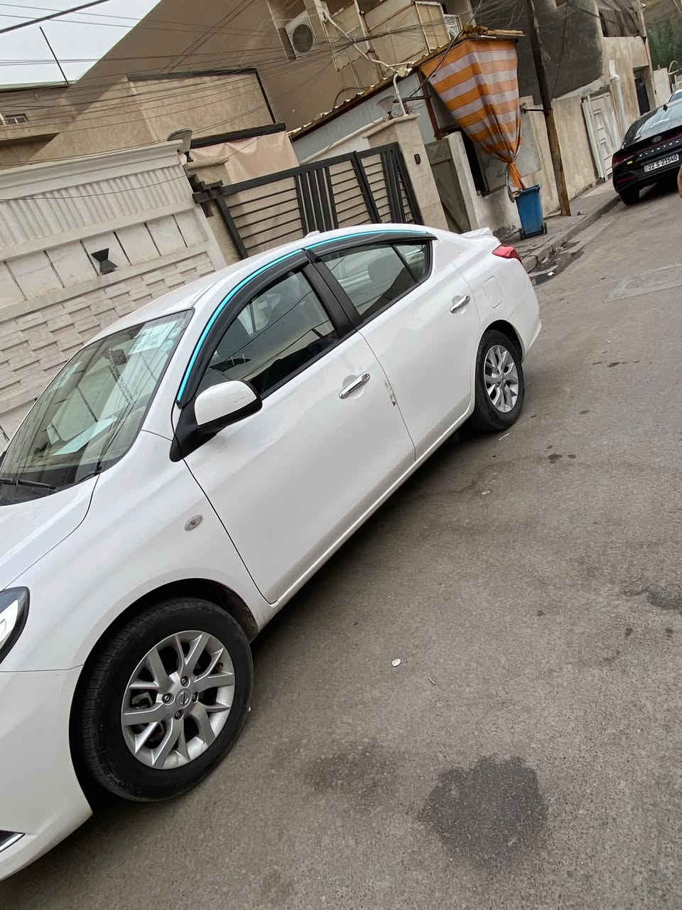 السلام عليكم سيارة سني موديل 24 كير مكينه تبريد خير من الله ماشي 90 تخم تاير جديد كفاله عامة السياره من الصبغ بيها بارد خفيف بلجاملغ ..!
لااستسفار:***********

السعر:115
