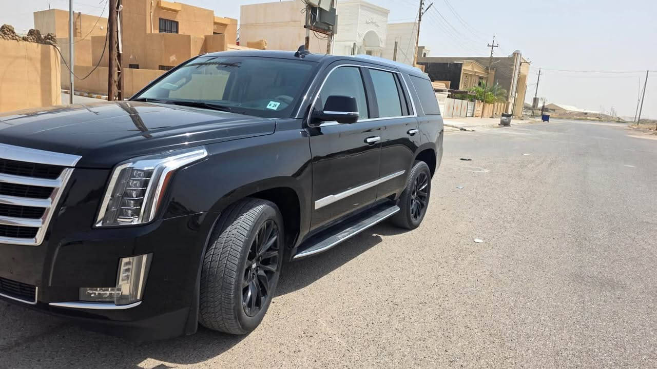 2020 Cadillac Escalade
‼️ضرر وجاملغ السايق + تبديل نفس لون 
‼️ ايرباك مصلح 

محرك 6200cc v8
شحن واير ليس 
دات شو 
 كار بلي + اندرويد 
رادار امامي + خلفي 
+ جانبي 
اوتو بريك 
قياده وتنبيه 
اتو هولد 
وخروج عن المسار 
ثلاث قطع تريد + تحكم منفصل 
بصمة تشغيل + 
تشغيل عن بعد 
مقاعد جلد 
تدفئه + تبريد 
الكشن الخلفي منفصل 
بصمة ابواب 
تخم تاير + ويل شكل الحديد 
عداد المسافات 99842 Km
لوحات ( بغداد ) السياره اب اسمي تحويل ثاني يوم 
 
40,000 الف دولار 💲 

الهاتف ***********
