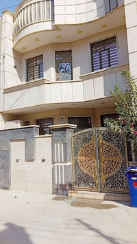 بيت للبيع مساحة البيت100متر موقع البيت بغداد الدورة ابو طياره بشارع مس...