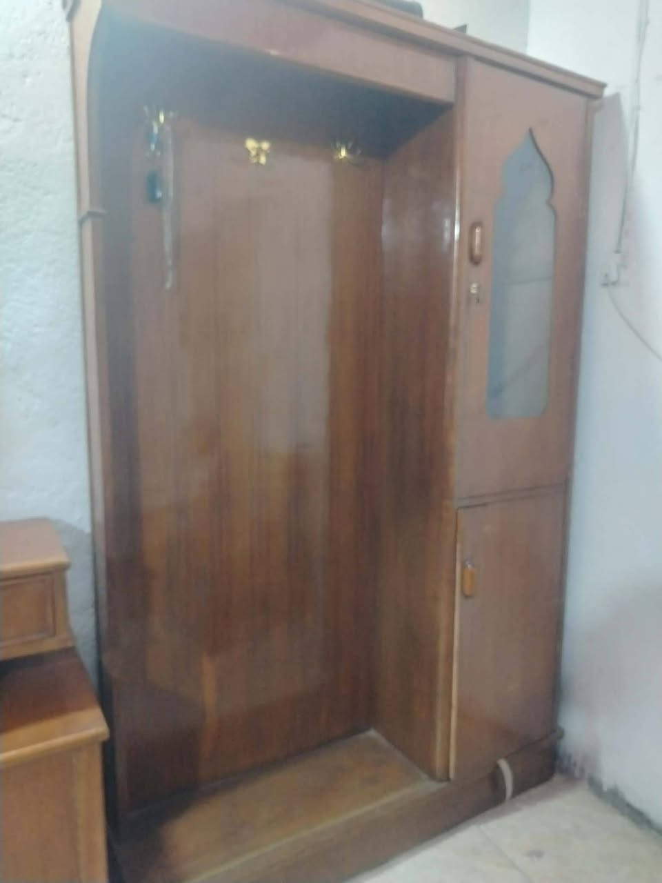 غرفه نجارة تسكام ب٦٧٥ حله ابي غرق للاستفسار ***********
