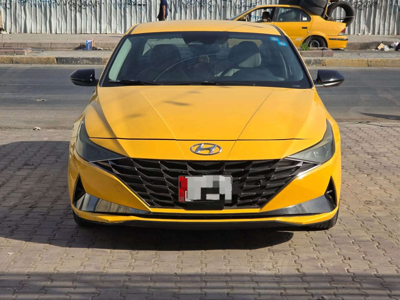 هونداي الانترا 2023  مواصفات
نص فول بصمه ابواب بصمه صندوق 
رادار جانبي امامي 
حادثها جاملغ تبديل وباب معمر رقم الشاصي موجود بالمنشور مع سونار ماشيه 61 الف 
مكان الشعب  السعر 140 وبيها مجال بيع او ترهم مراوس مصفره هيئه وغرامات رقمها بغداد
رقم الاتصال
***********
