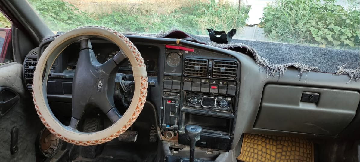 السلام عليكم أوبل اوميكا موديل ١٩٩٠ كير اتوماتيك رقم إنكليزي كير محرك شرط سنويه لل٢٠٣١ كوبون بنزين بي كهربائيات كله شغاله سياره حلوه ومرتبه السعر ٢٨ وبي مجال بسيط مكاني كركوك للتواصل ***********
