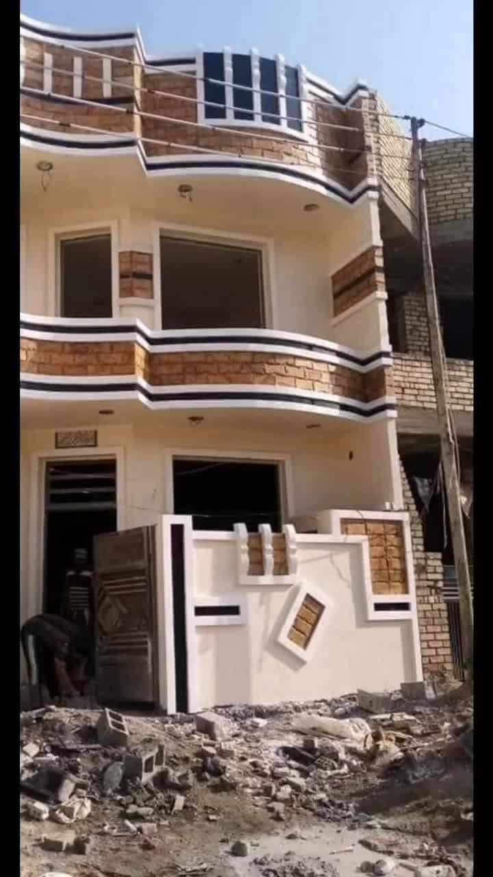 خلفه صباغ شغل درجه اولى ***********

نص مكتوب في الصور:
- ***********