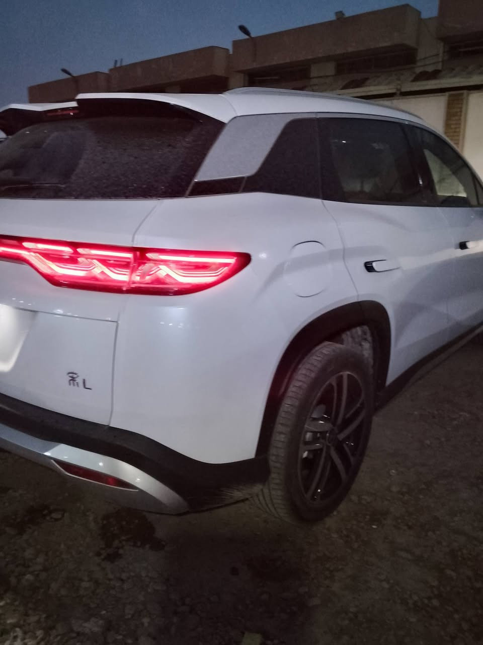جميع نواع زجاج اليسارات القديم ولحديث نقل وشدداخل بغداد مجانن
وبنسب السعار رقم الهاتف ***********
