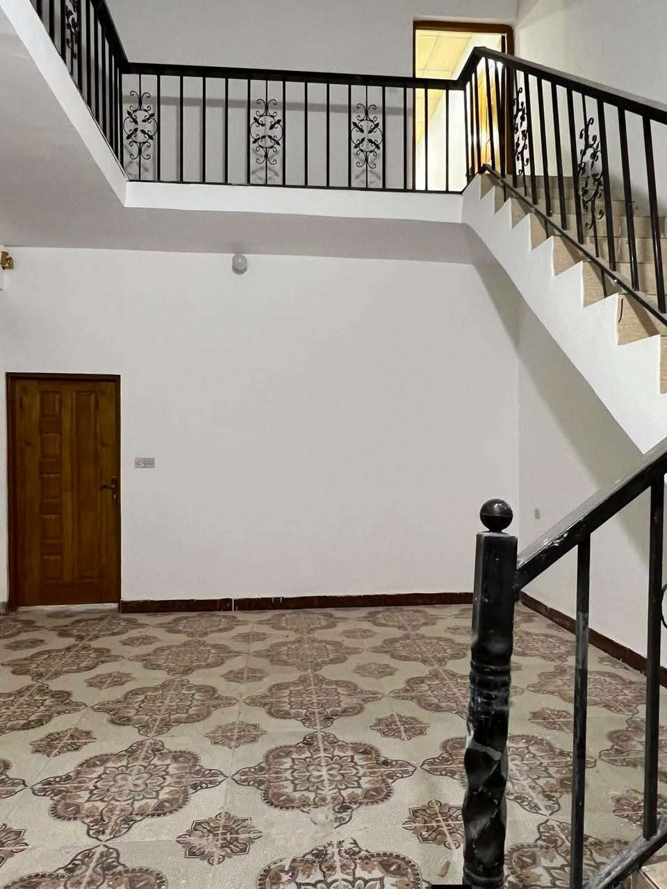حي الشهداء • ١٣٢م • غرفتين