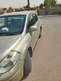 نيسان فيرسا • ٢٠٠٨ • صبغ عام