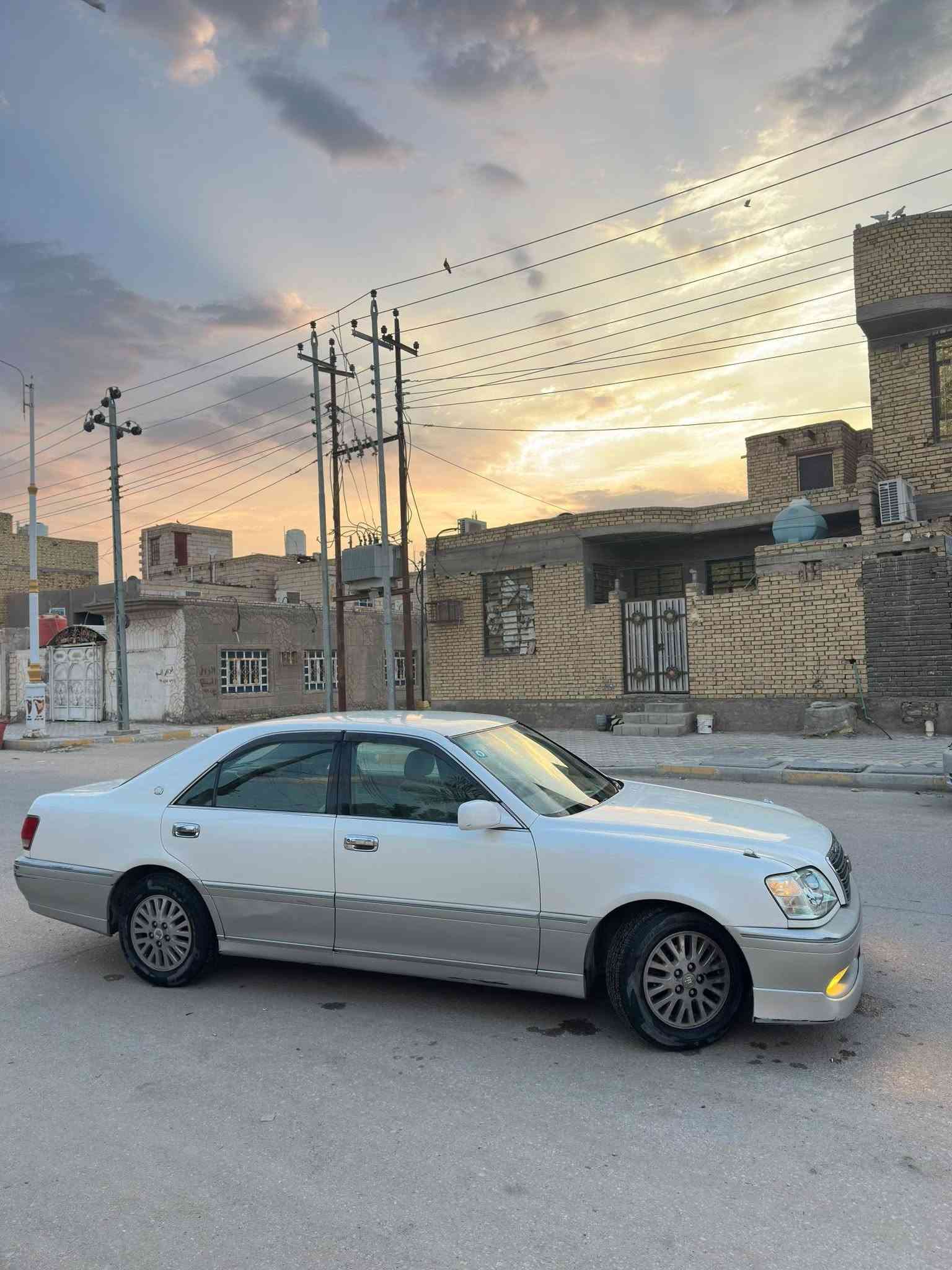 السلام عليكم 

🔹 سيارة ملكة 2003
🔹 كرستال أصل
🔹 اربع دگم فول بطن عدة الفتحة
🔹 مكينة vvt-i 
🔹 تحوير نجف
🔹 اصولية %100 تحويل ثاني يوم رقم دولي 
🔹 مكفولة من الكصة ونقل جثة 
🔹 علماً السيارة بيهة منظومة غاز 60 لتر 

🔹 السعر 120 والشراي يتدلل

واتساب ***********
