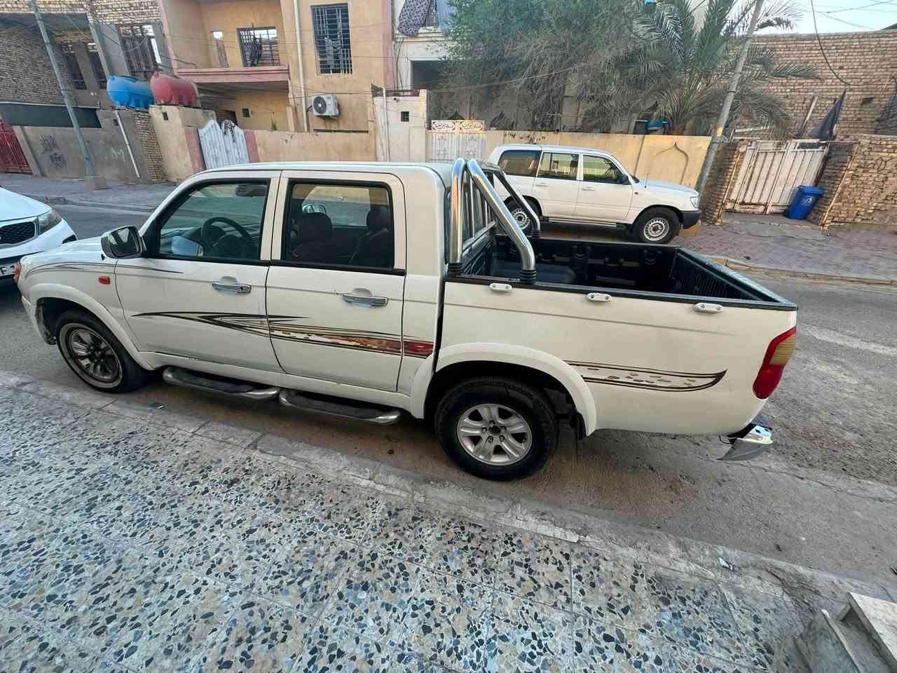 للبيع شيري 2011 محور فيفيتي 2500 سنويه لل28 مبدل بيهه جاملغ. ***********
