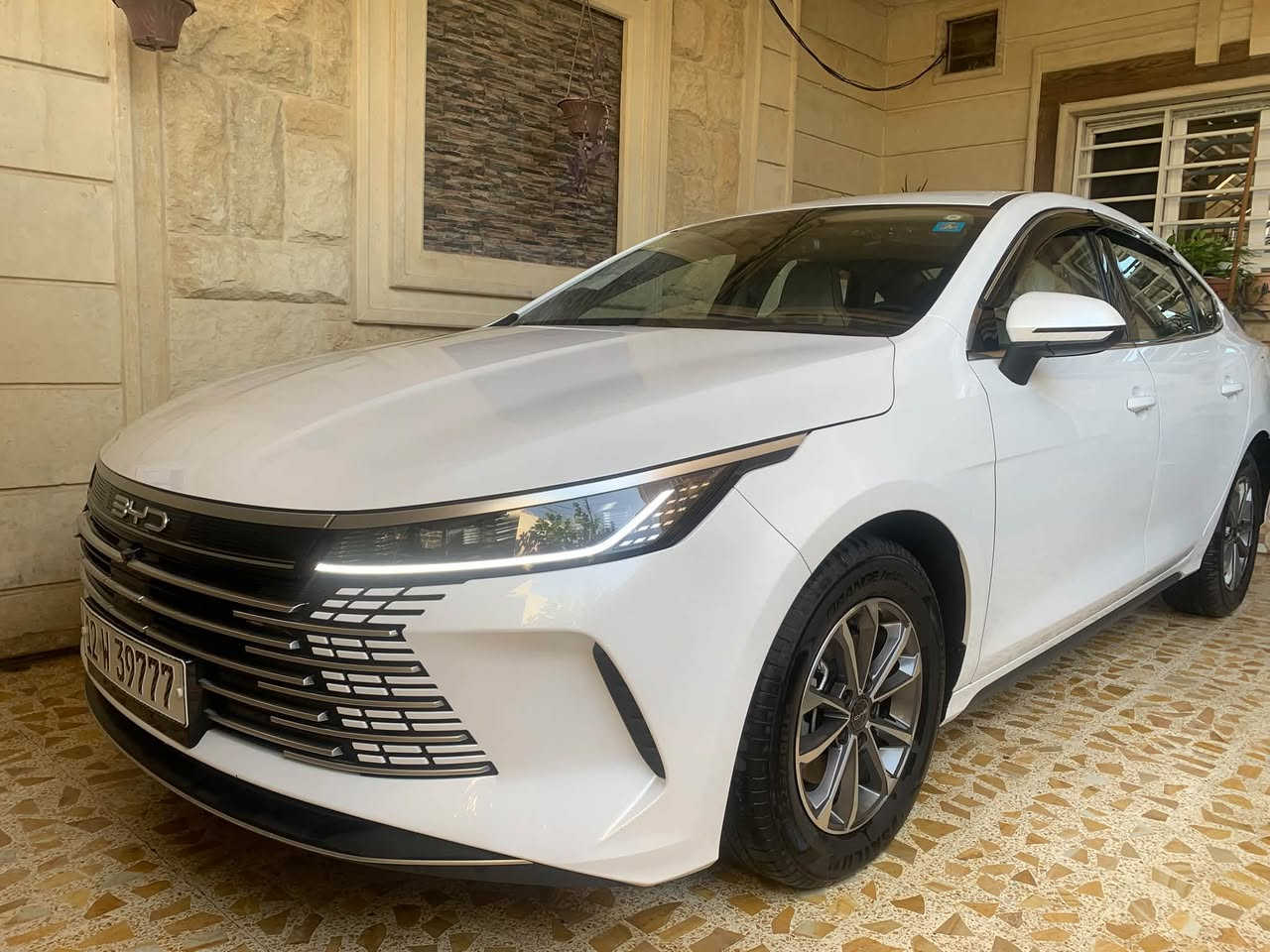 اBYD ديستروير 05 موديل 2025 💥🚘
سيارة الفخامة ⚜️، الأداء ⚡، والتكنولوجيا الذكية 🤖 تجربة قيادة ما تنسي! 😍
 اللون الابيض عداد الكيلو متر الكلي 18 الف
مرقم كامل برقم مميز بوضع الزيرو

✨ أهم المواصفات:

🔹 محرك 1.5 لتر (بنزين + كهرباء) يعطيك قوة مع توفير مذهل بالوقود ⛽⚡
🔹 مدى كهربائي يوصل ل 55 كم بالشحن الكامل 🔋
🔹 نظام DM-i الذكي لتبديل السلس بين البنزين والكهرباء 🚀
🔹 شاشة وسطية قابلة للدوران 🎛️
🔹 عدادات رقمية بالكامل 🔥
🔹 مقاعد جلد فاخرة بتصميم رياضي 🖤
🔹 كاميرا خلفية + أنظمة أمان .. السعر النهائي 138 للاستفسار ***********
