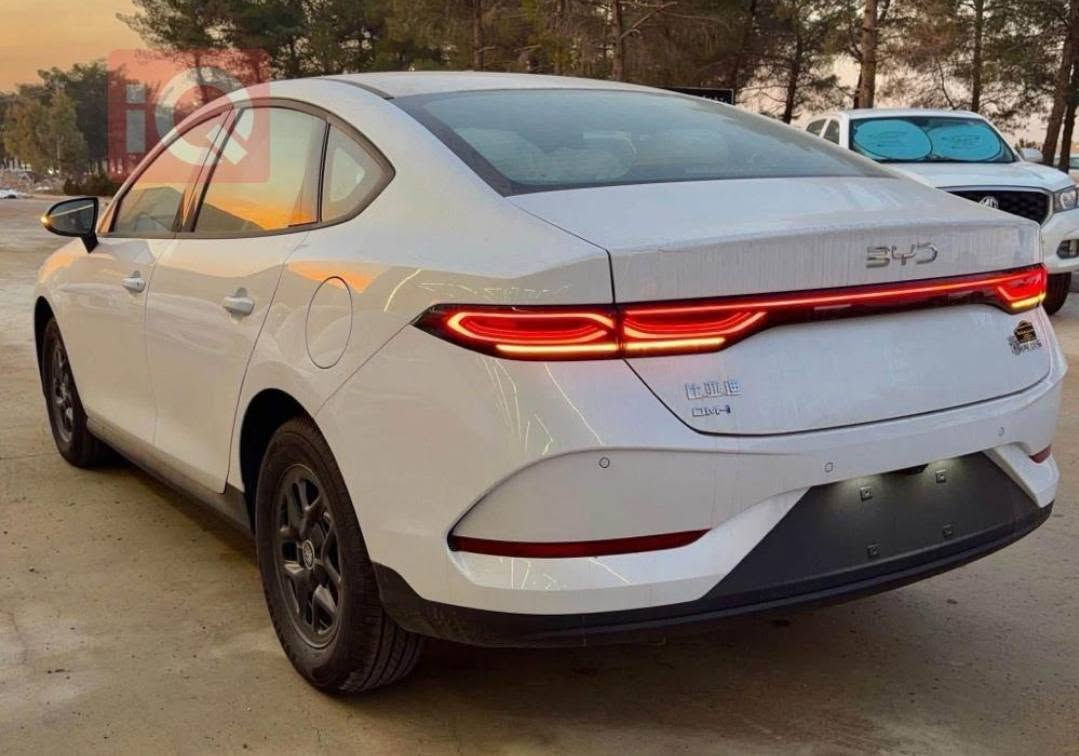 Byd جن بلاس
الموديل: 2025
ماشيه :1300 الف فقط 
بحاله الوكاله 
اللون الخارجي: أبيض 
اللون الداخلي:  أبيض  
 رقم بغداد 
السيارةباسمي ، والتحويل مباشر
السيارة جديدة وزيروا 
 السعر 21 مليون د 
رقم الهاتف: *********** 📱
مكان الرمادي

ماعده فلوس الرقم حوالي ٤٠٠ او ٥٠٠ اذا معقب  وي تعبها بذلك الحساب .

نص مكتوب في الصور:
- iQ