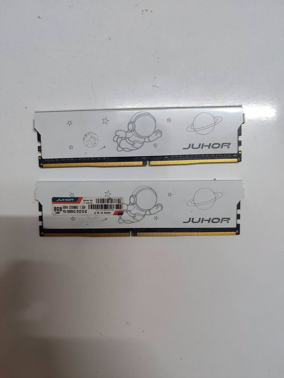 تجميعة تفصيخ للبيع توصيل موجود
ASUS PRIME B450-PLUS 4SLOT 
AMD R5 5500 BOX 
 250 الف

DDR4 8X2 16G 3200HZ WAHITE JOHR
110 الف 

HDD WD BLUE 1T
30 الف 

SSD SATA KINGSTON 240G
30 الف 

POWER SUPLAY 650WAT CORSIAR 
55 الف 

CASE SA BLACK +4FANS +HUB
كامل 40 الف 

Cooler 240MM Monitor 
 40 الف بي شاشة قرائة رايزن وانتل 

تواصل
***********
