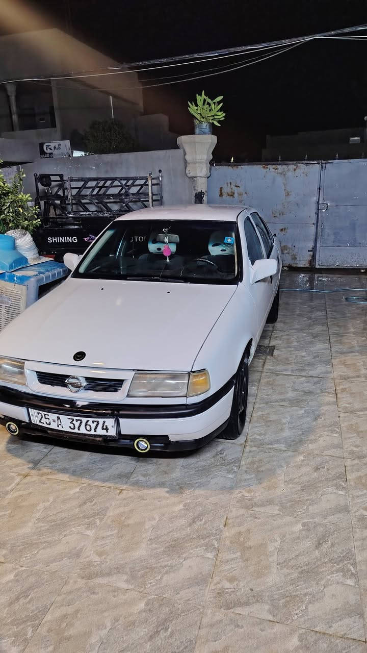 فكترا موديل92حجم 20كير محرك درجه اوله سياره ترايك للبصرا صبغ عام ماليه بدون معجون سنويه كبون بانزين سياره بسمي سعر 45وبيه مجال ***********
