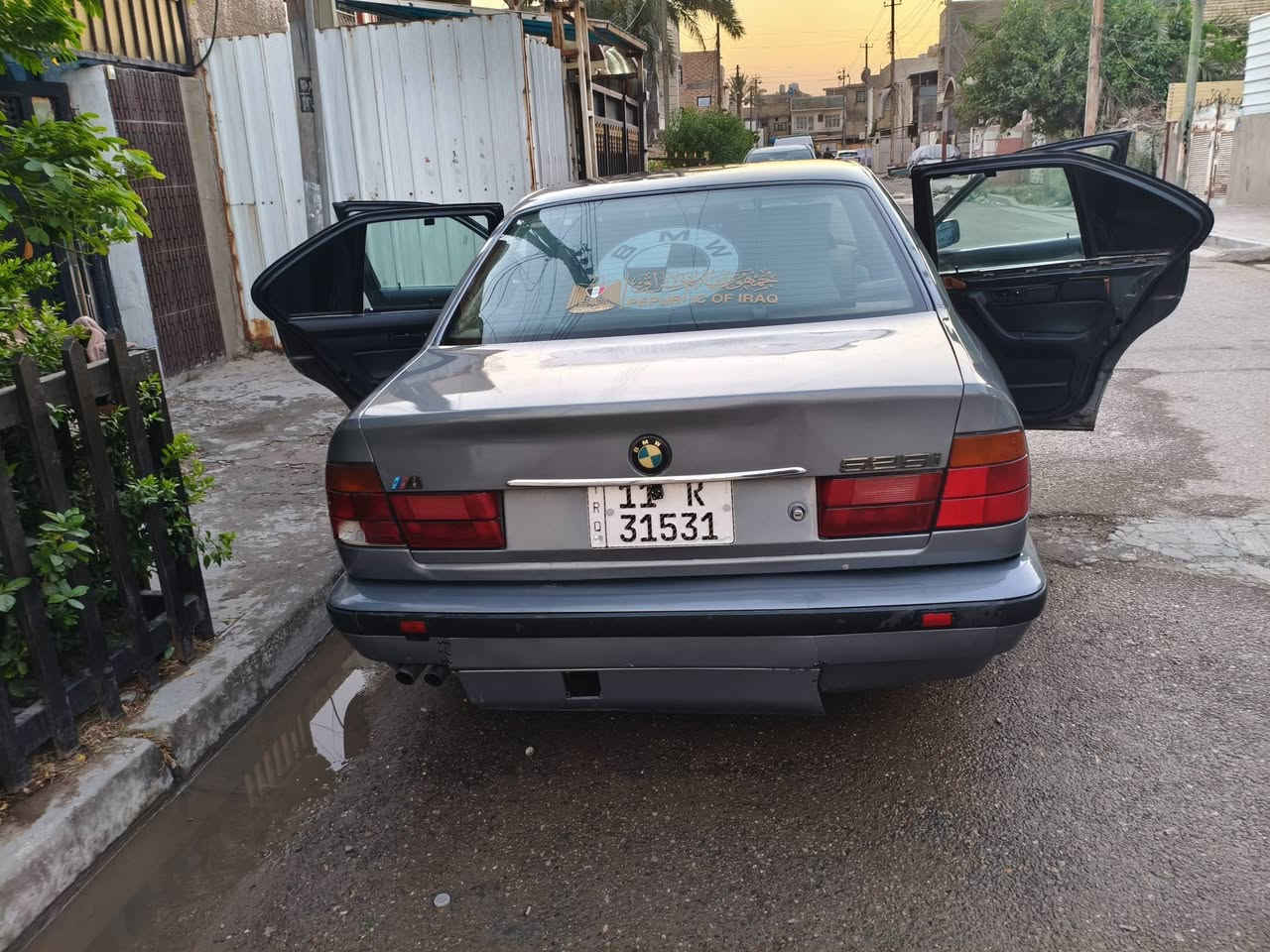 السلام عليكم
للبيع او المراوس 

BMW 525 مفتوح 
موديل 90 
كير ومحرك وتبريد وصدر امامي وخلفي كامل  
فقط نقص شيال الكاردن والبور بيهن عطل 

السيارة جاهزة وخير من الله فقط ذني نقص الي ذكرتهن 

 السعر : 55$ وبيها مجال بسيط 

مكان السيارة : بغداد/ حي العامل 

رقم الهاتف :  ***********
