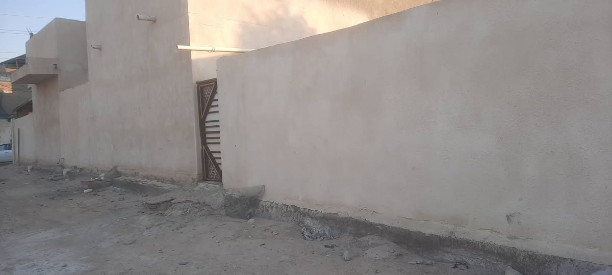 منطقة المعقل • ٢٠٠م • تجاري
