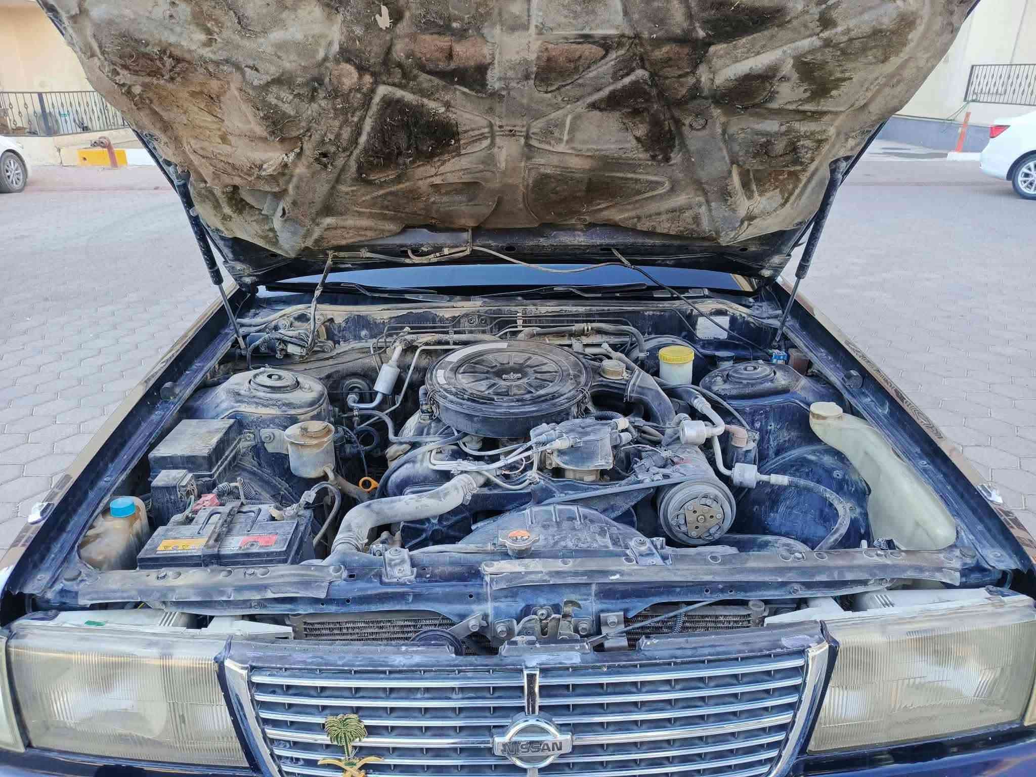 نیسان سیدریک مۆدێل 2001،،
ئاڕمی پلاستیکی سلێمانی،،،
گێڕ عادی،تەبرید گەرم وسارد،،
بێ بۆیاغ،،،بێ لێدران،،،،،،
مەکینەو گێڕی بەشەرت،،،،
هەمووگیانی وەکو شەریکە یە
ئەلەرم وزەربی سویچەکەی ماوە،،،هەموو گیانی کارەکات،،
سیعری( 42 )گەڵا ومعاملە،،،
گۆڕینەوە،،،فرۆشتن،،،
سەیارەکە هی من نیە تەلەفون بۆ خاوەنی بکەن جوابی کۆمێنت و نامە نادەمەوە ***********
