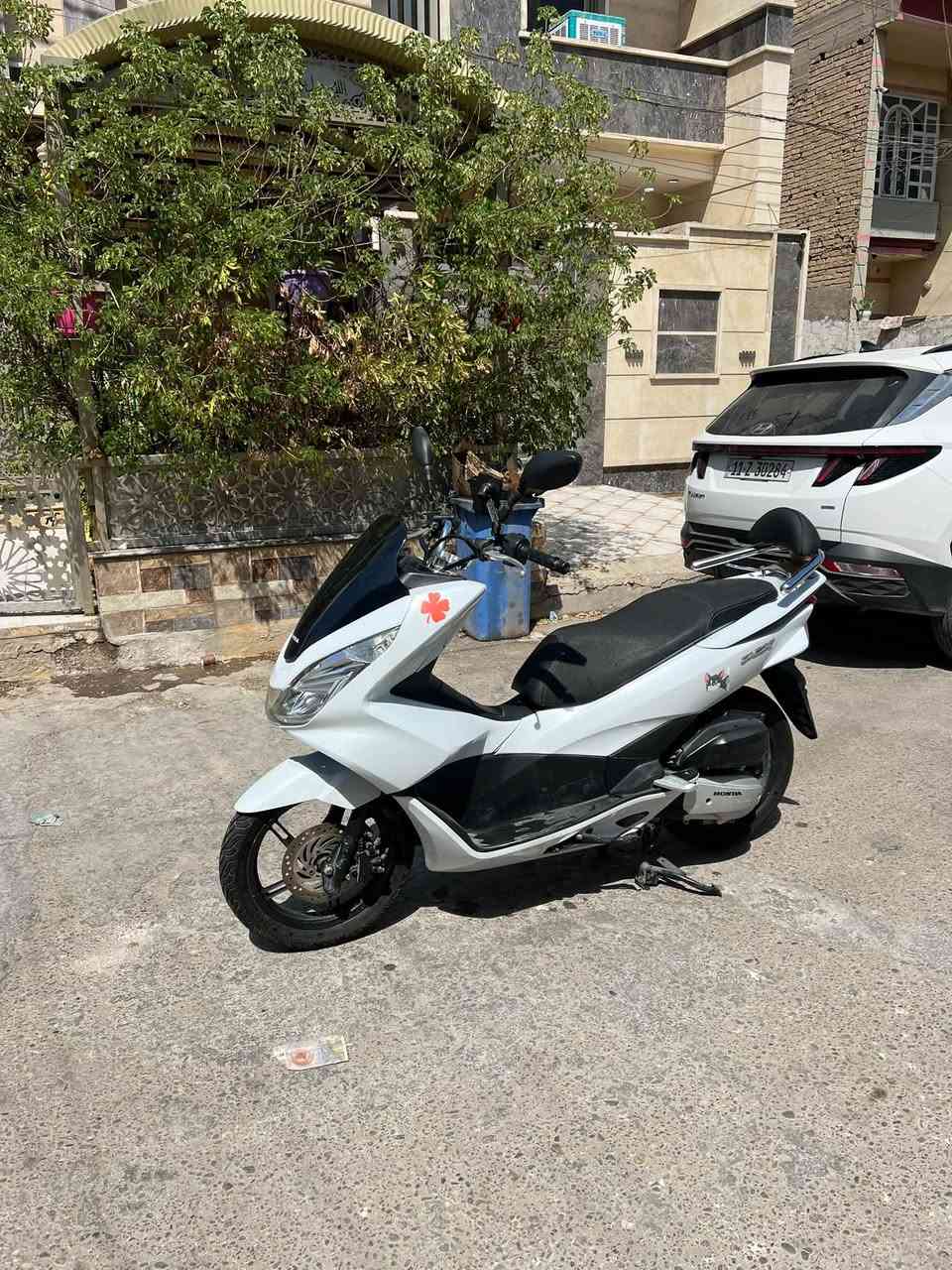 سلام عليكم 
دراجة pcx جيل ثاني ياباني 
للبيع دراجة كلش حلوة ونضيفه 
اي نقص ما بيها 
العنوان بغداد الكاظمية 
للاستفسار ***********
