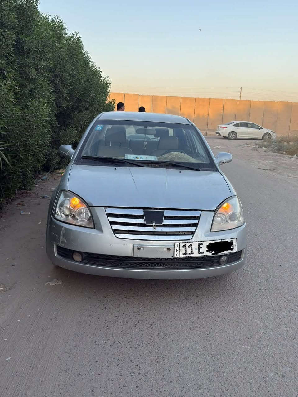 شيري A5 موديل 2013 بلادية، محرك 2000 وكير أوتوماتيك نظاف، وغرفة السيارة نظيفة حيل. التبريد منظومة كاملة بس ما مشتغل. السيارة مصبوغة حزام بدون ضربة. رقم بغداد دولي وسنوية للـ 2031. المكان أبو غريب، السعر 34 ورقة وعليها غرامة 200 ألف توكع من السعر. للتواصل اتصال أو واتساب: *********** (ما متواجد فيسبوك).
