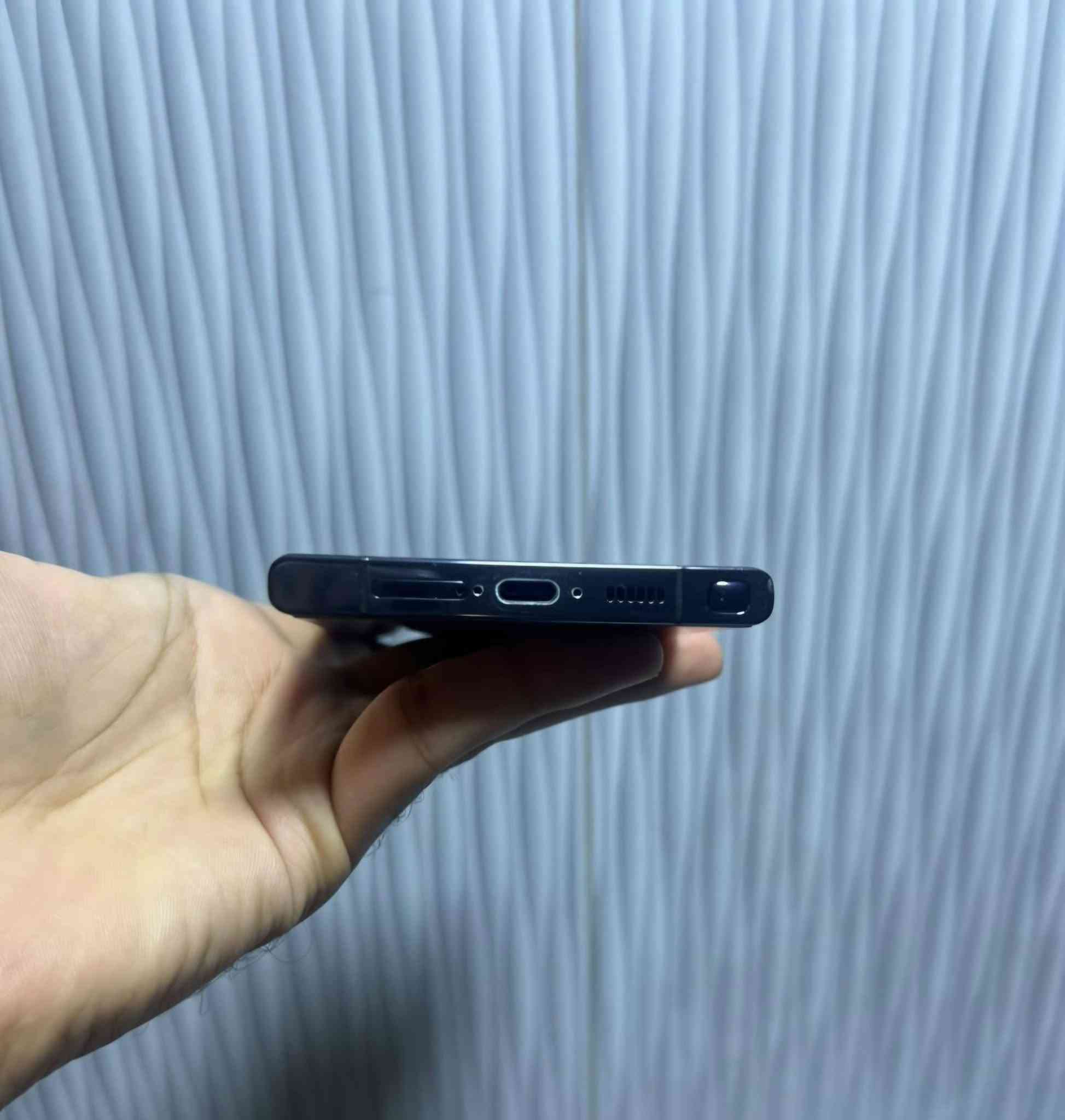 سامسونج s23 ultra 256g شرق اوسط ضمان عين الفهد مع وصل الشراء دبل سيمكارت كامل الملحقات مع الكيبل الأصلي غير مستعمل نضيف جدا بلادي مع 12 كفر 4 منهم جدد بلباكيت
سامسونج s23 ultra 256g شرق اوسط ضمان عين الفهد مع وصل الشراء دبل سيمكارت كامل الملحقات مع الكيبل الأصلي غير مستعمل نضيف جدا بلادي مع 12 كفر 4 منهم جدد بلباكيت بي مشكلة وحدة الظهر مالتة شوية مفتوح شي بسيط ميتلاحظ اصلا مكاني بغداد السعر 750 الف وبي مجال اذا يفيدك راسل واتساب ***********
