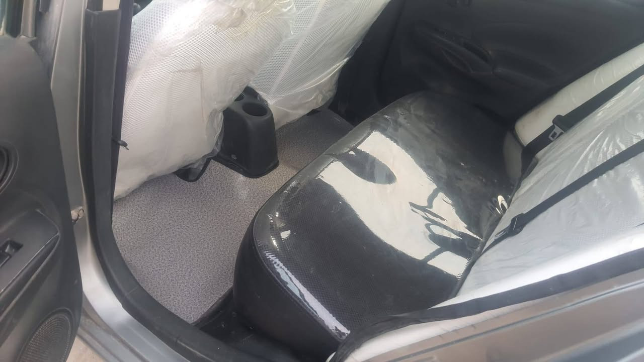 الناصرية الإسكان الصناعي 
السلام عليكم نيسان فيرسا موديل ٢٠١٢ مكينه وكير كفاله حدادية جديدة وتبريد شغال مبدل جاملغ وبنيد مبدل سيارة استخدام شخصي الاستفسار الإتصال على رقم *********** رجاء اني مكلف بنشر تصال ع صاحب سيارة السعر ٧٣
